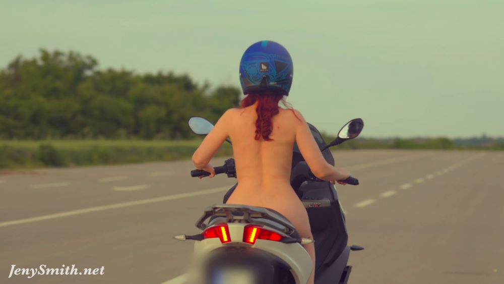 vlcsnap 00063 FOUR 1000