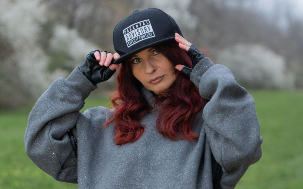 000034 THREE 1000 CROPPED